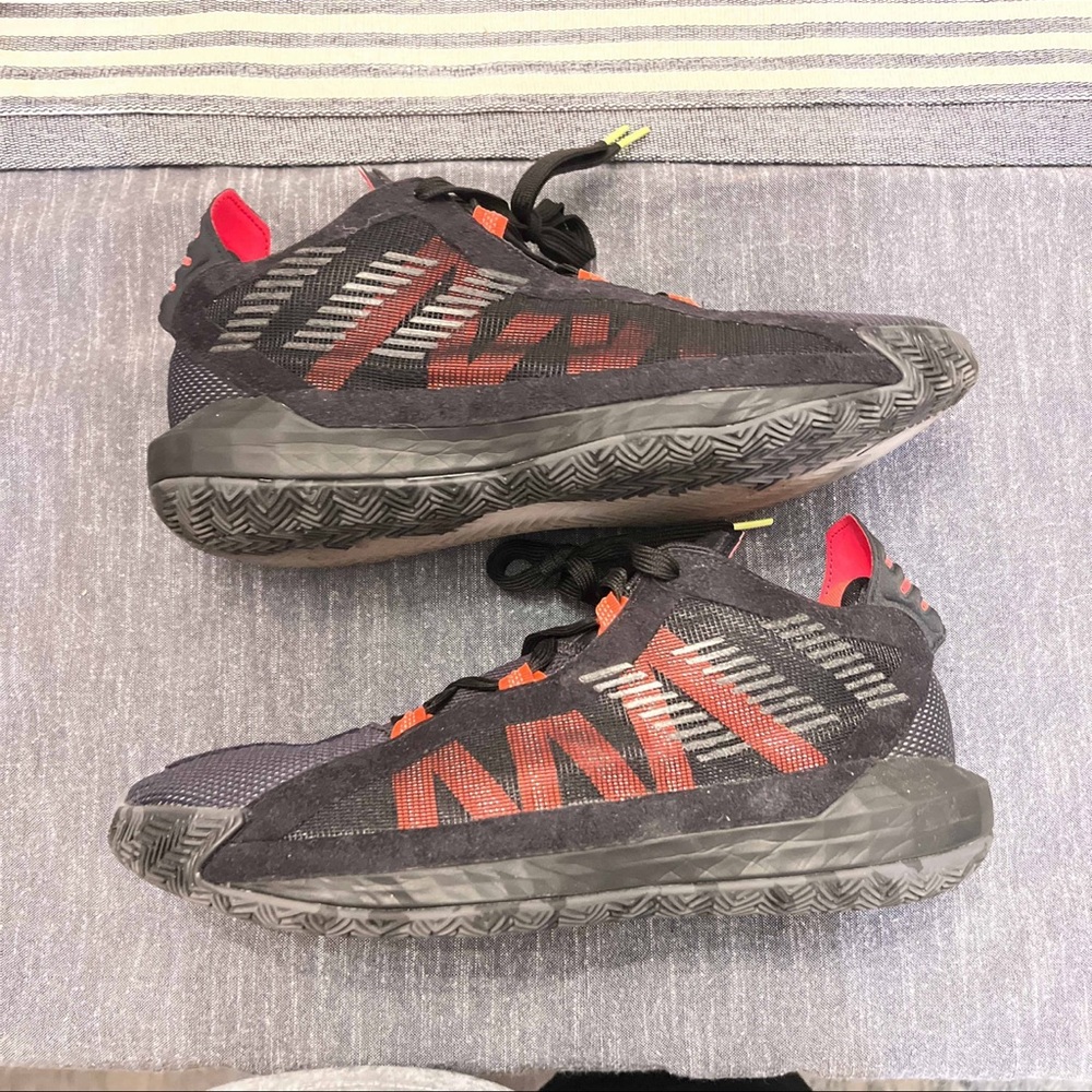 Adidas Dame 6
